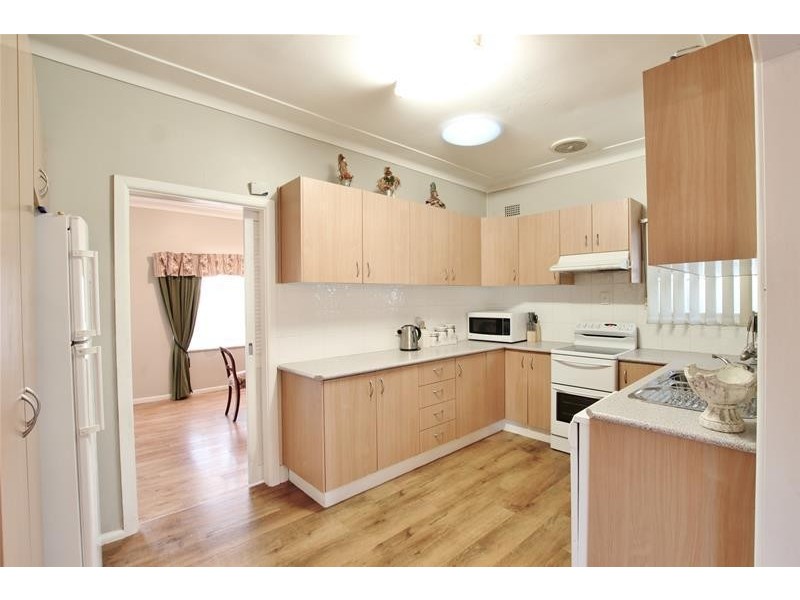 48 Paterson Street, Campbelltown NSW 2560