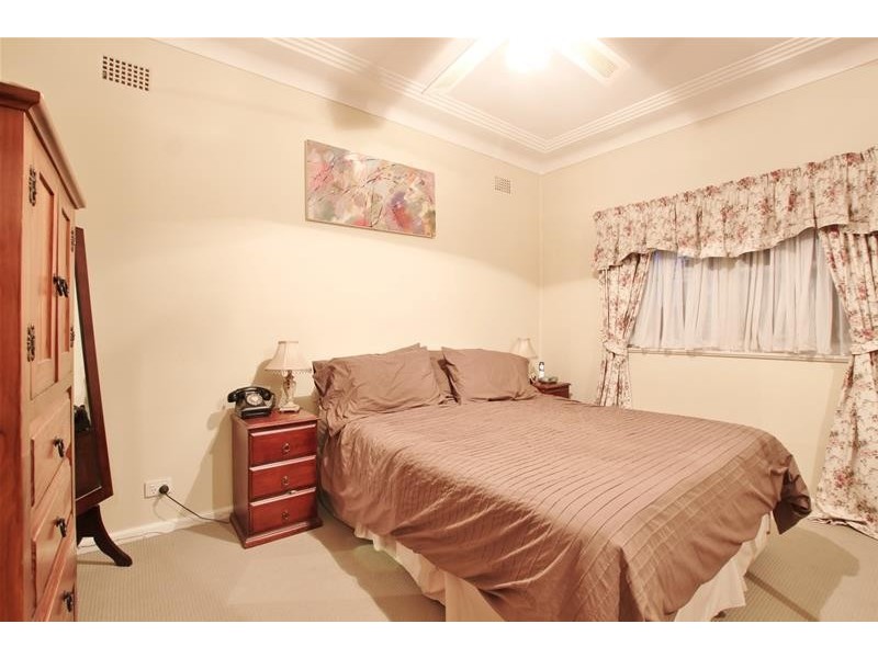 48 Paterson Street, Campbelltown NSW 2560