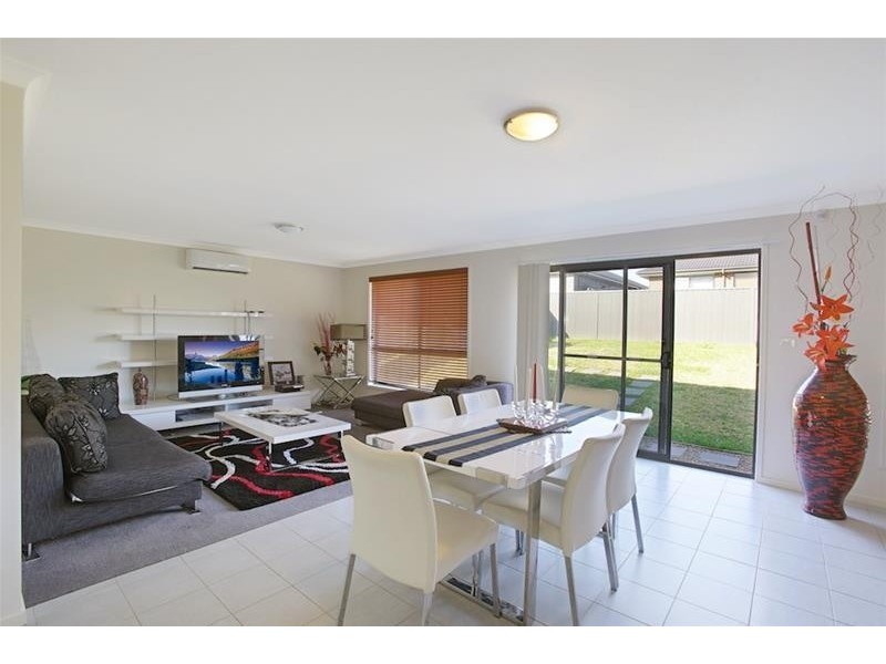 10 Ascot Drive, Currans Hill NSW 2567