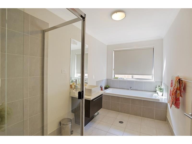 10 Ascot Drive, Currans Hill NSW 2567