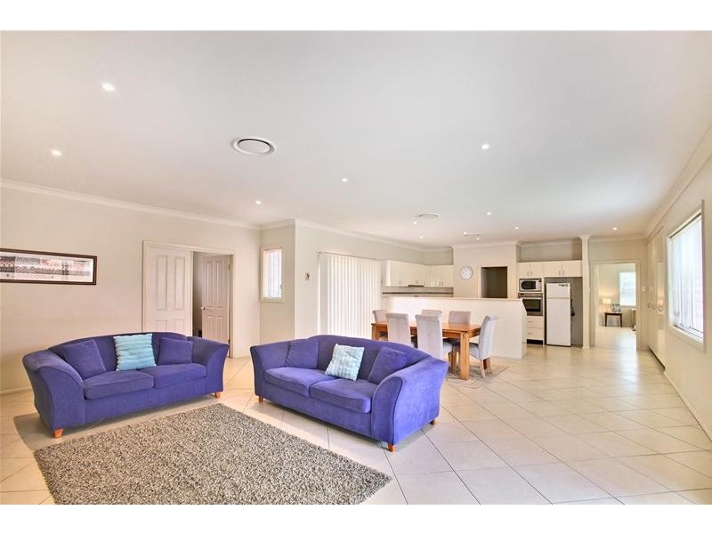 9 Thorn Avenue, Harrington Park NSW 2567
