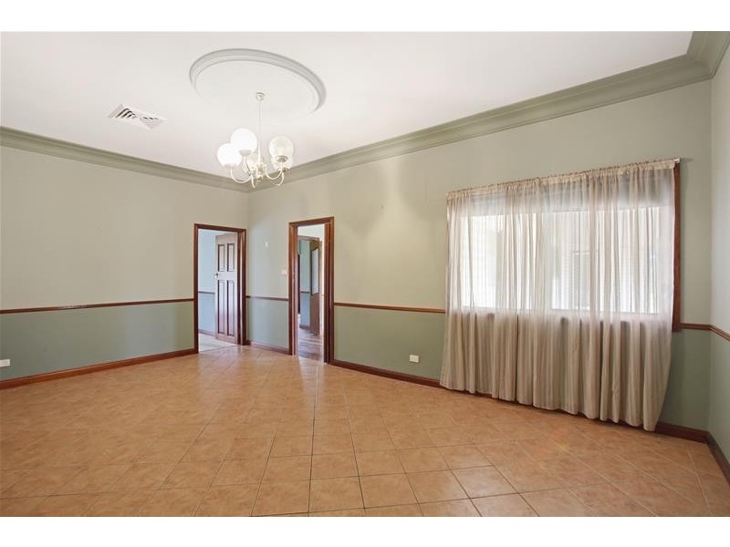 24 Oran Park Drive, Oran Park NSW 2570