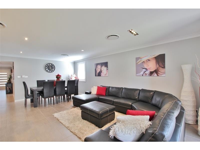 7 Corder Drive, Spring Farm NSW 2570