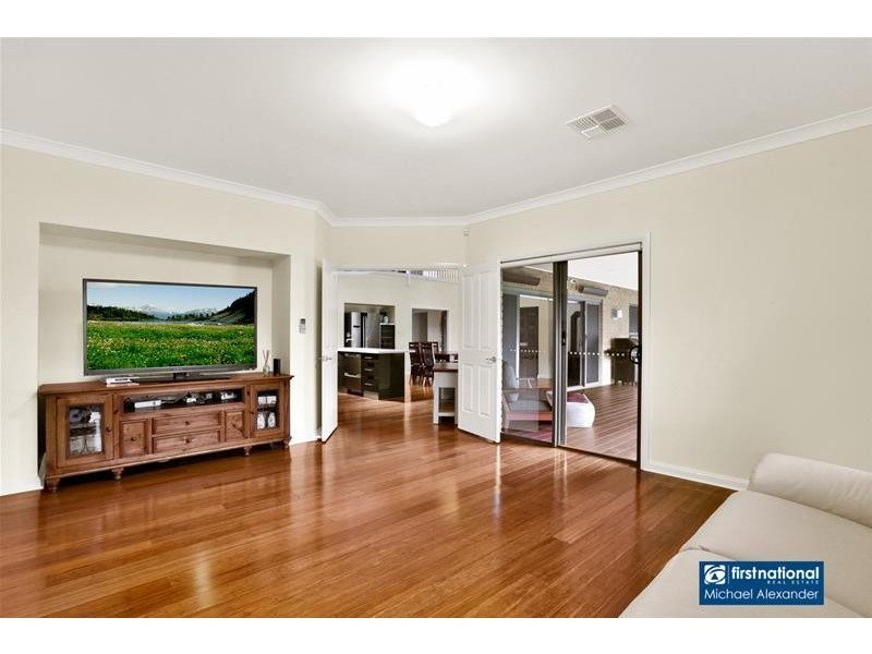 1 Hawthorne Circuit, Harrington Park NSW 2567