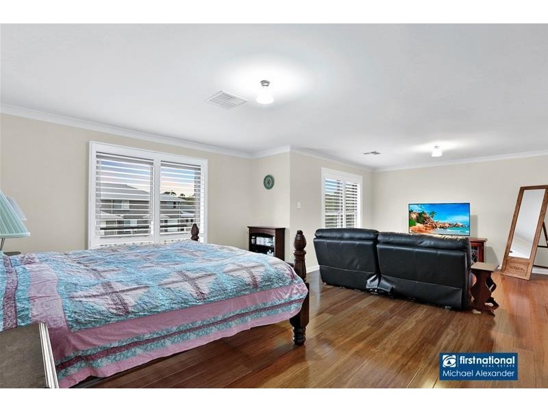 1 Hawthorne Circuit, Harrington Park NSW 2567