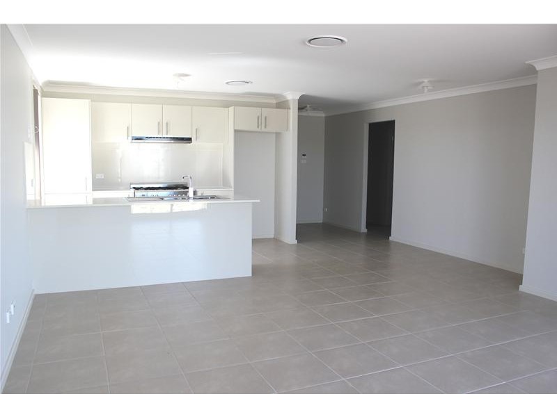 13 Rixon Street, Oran Park NSW 2570