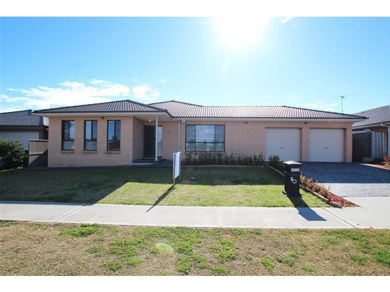 7 Dewpoint Drive, Spring Farm NSW 2570