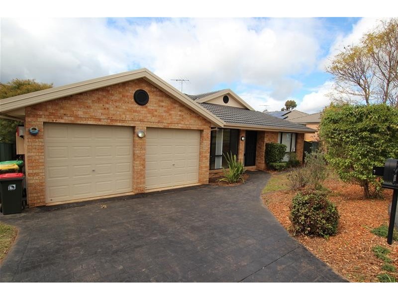 15 Bottlebrush Street, Mount Annan NSW 2567