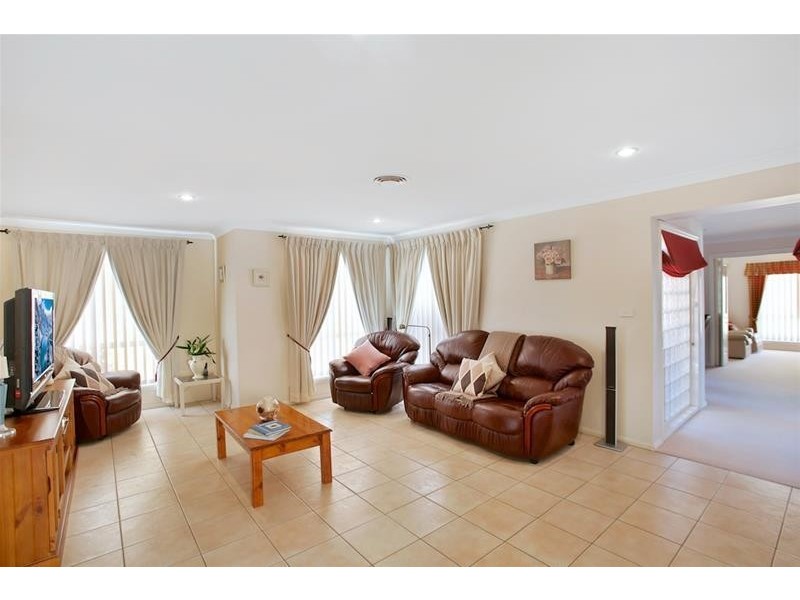 3 Coopworth Road, Elderslie NSW 2570