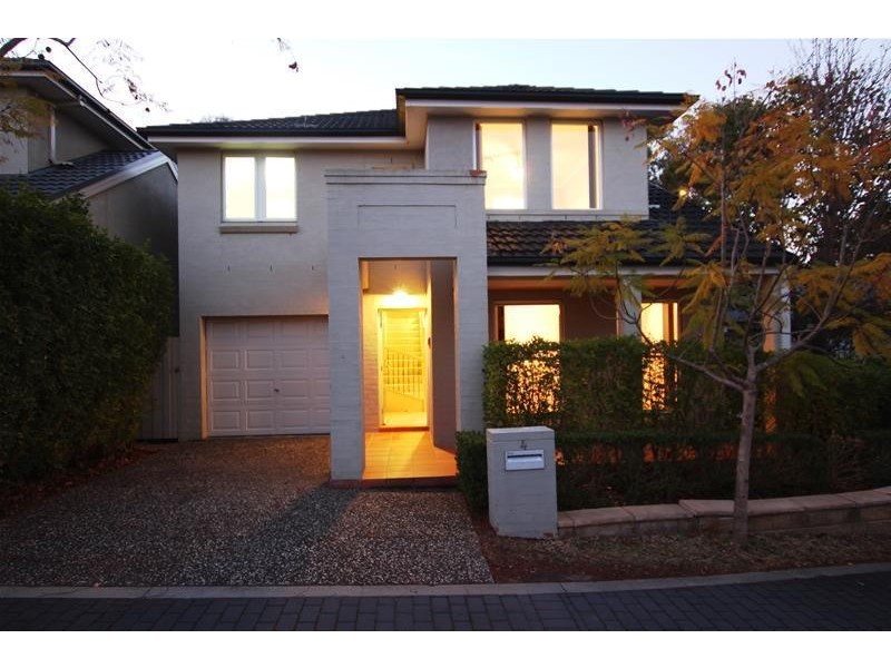 4 Greenwich Walk, Campbelltown NSW 2560