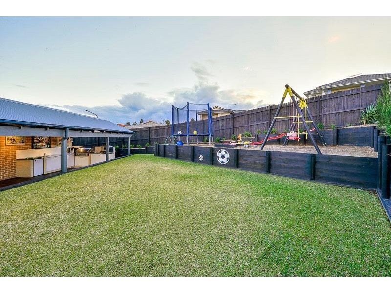 18 Goodenia Road, Mount Annan NSW 2567