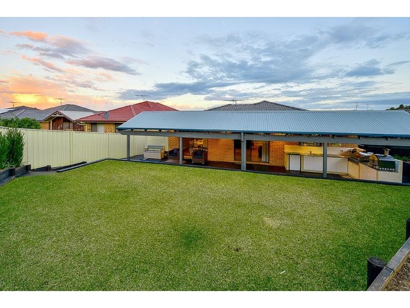 18 Goodenia Road, Mount Annan NSW 2567