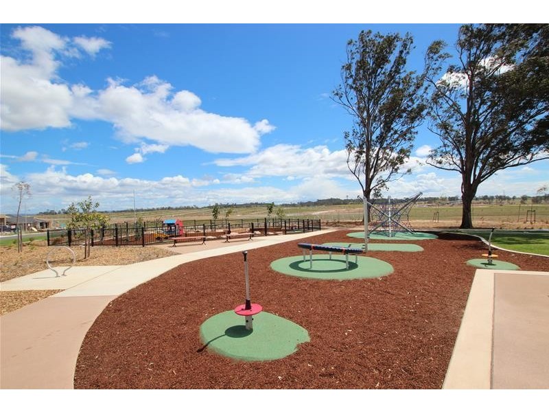 21 Leeds Street, Oran Park NSW 2570