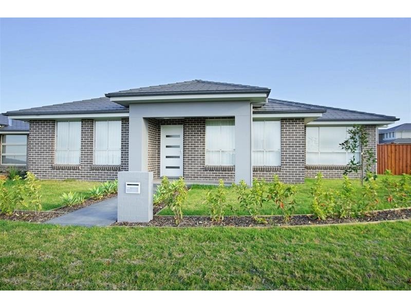 29 Holden Street, Oran Park NSW 2570
