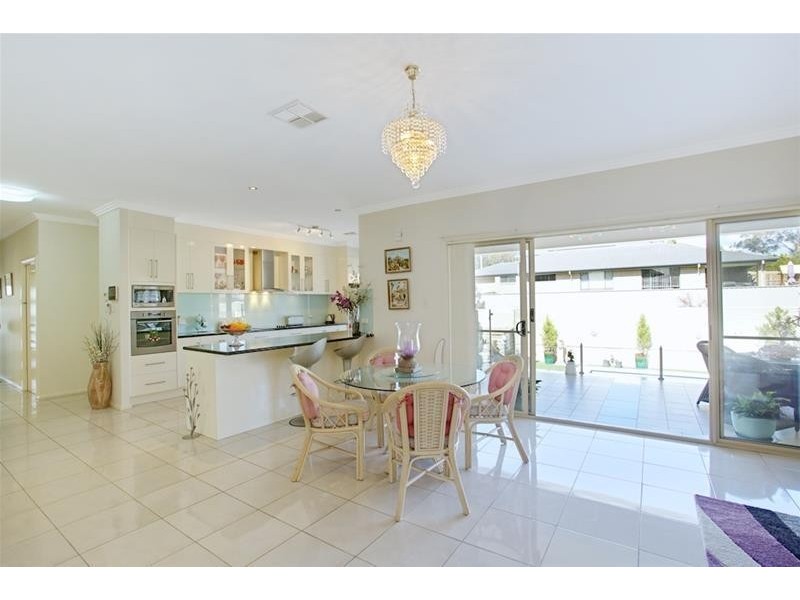 2 Magnolia Mews, Mount Annan NSW 2567