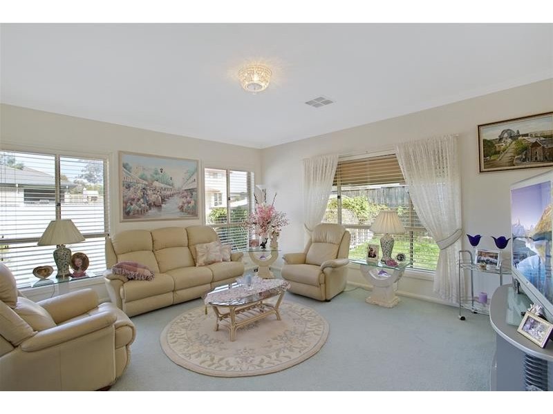 2 Magnolia Mews, Mount Annan NSW 2567