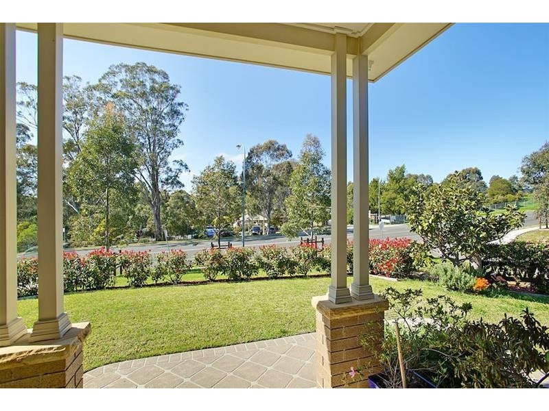 2 Magnolia Mews, Mount Annan NSW 2567