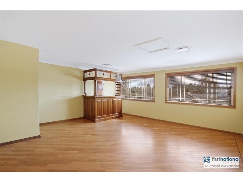 2 Vannon Circuit, Currans Hill NSW 2567