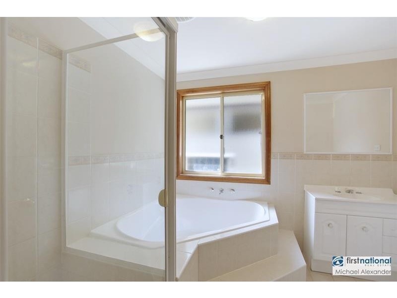 2 Vannon Circuit, Currans Hill NSW 2567