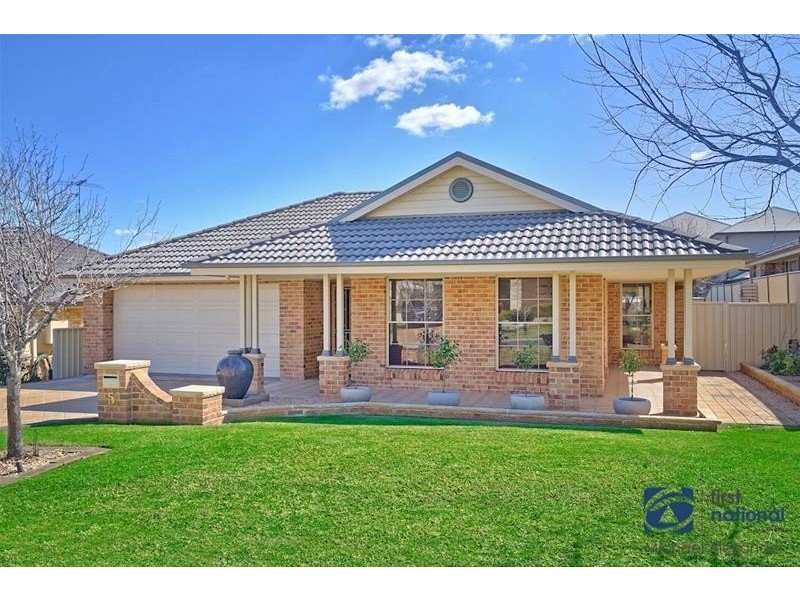 5 Hewitt Link, Harrington Park NSW 2567