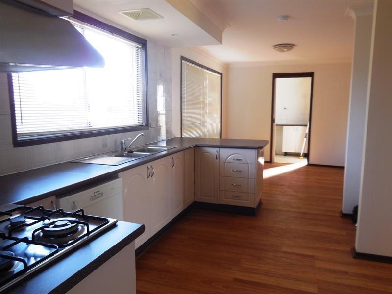 7 Boythorn Avenue, Ambarvale NSW 2560