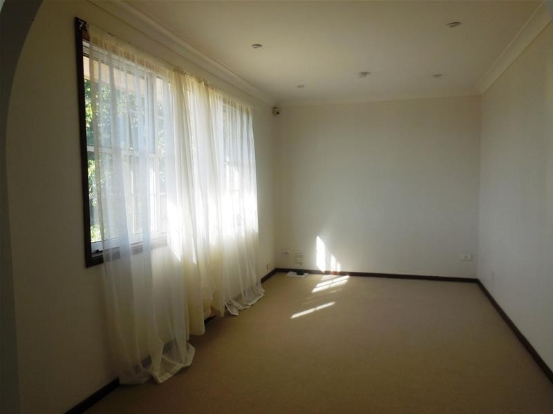 7 Boythorn Avenue, Ambarvale NSW 2560