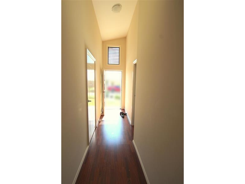 6 Skelton Street, Oran Park NSW 2570