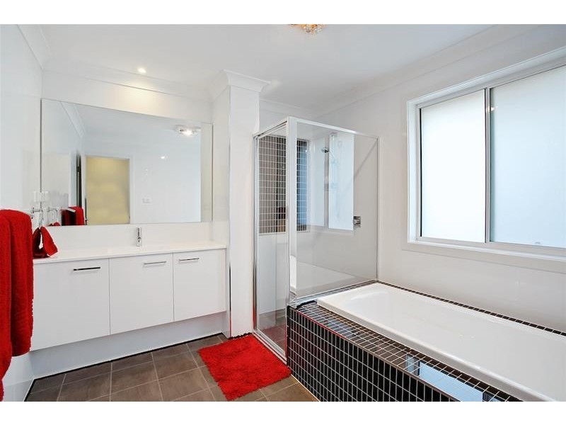 322 South Circuit, Oran Park NSW 2570