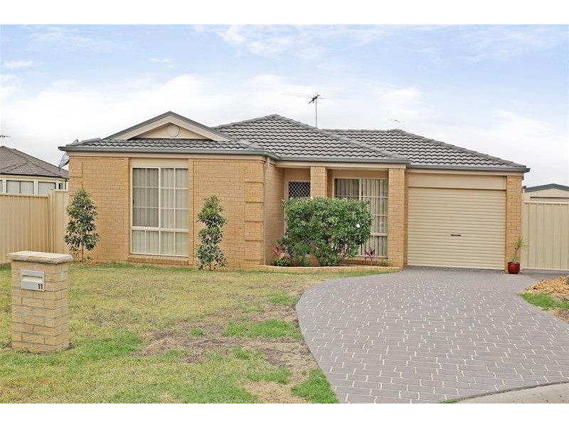 11 St Clare Place, Blair Athol NSW 2560