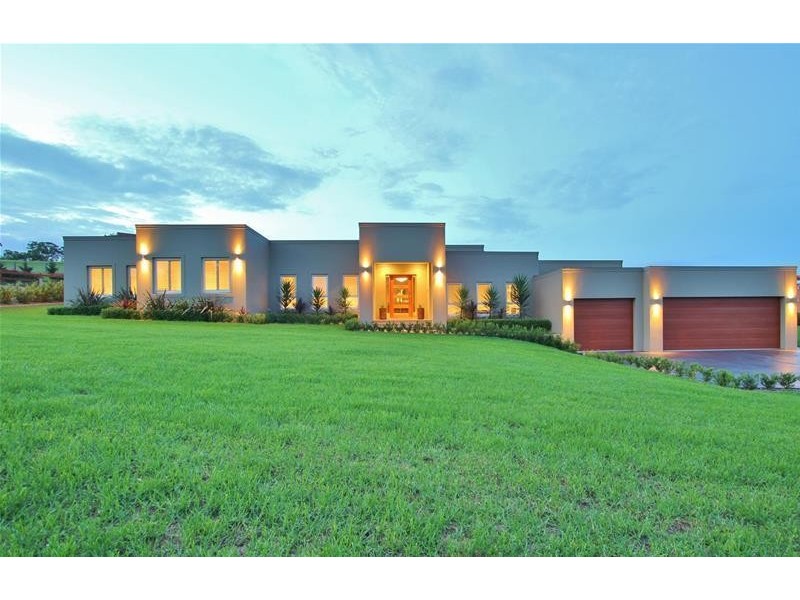 15 Harben Vale Circuit, Grasmere NSW 2570