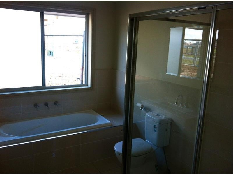 L3327 South Circuit, Oran Park NSW 2570