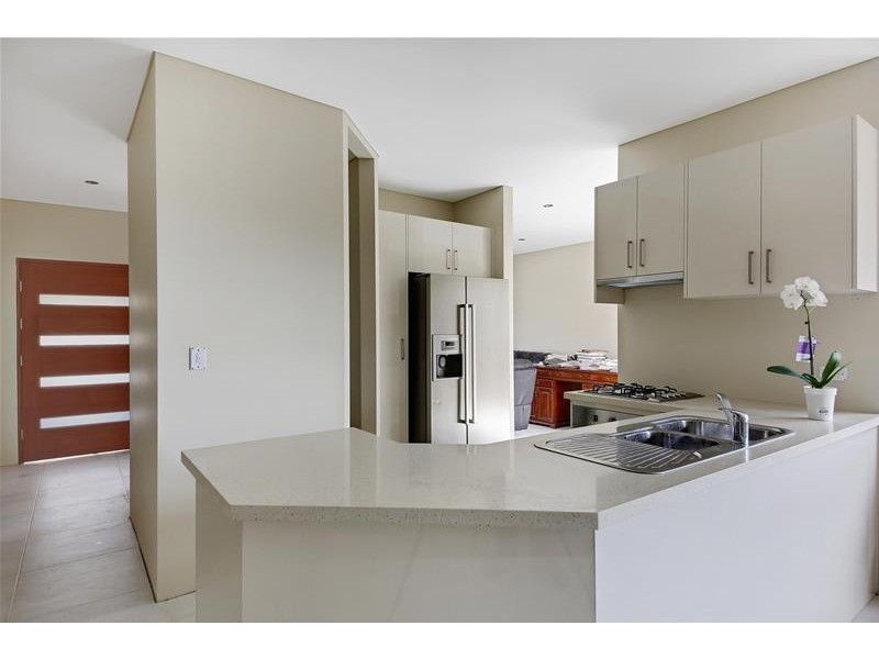 52 Moyengully Avenue, Mount Annan NSW 2567