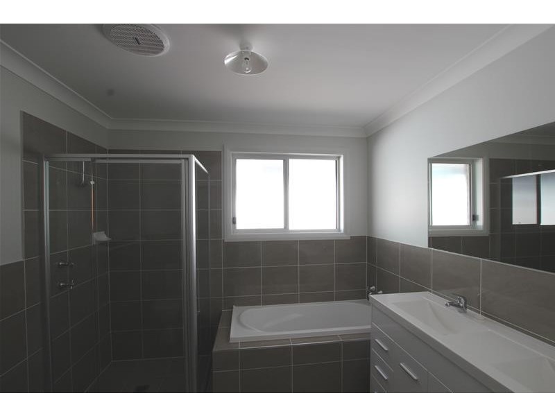 12 Lormer Crescent, Narellan NSW 2567