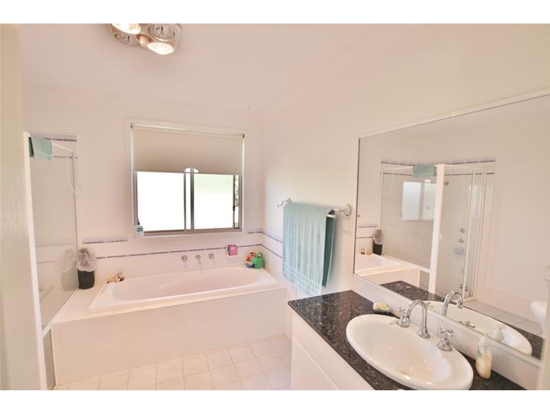 12 Lincoln Grove, Harrington Park NSW 2567