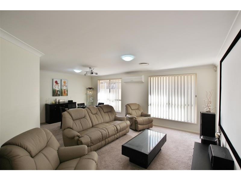 12 Lincoln Grove, Harrington Park NSW 2567