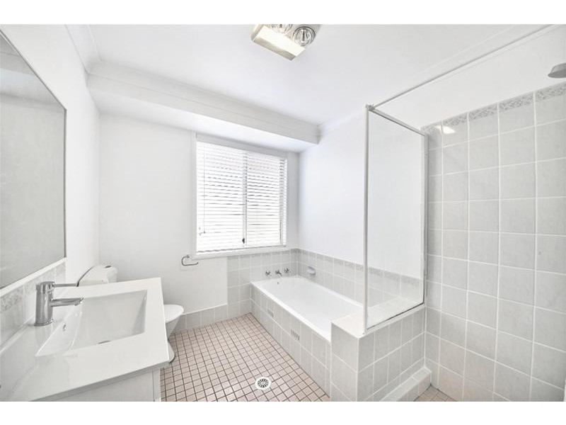 22 Elliot Place, St Helens Park NSW 2560