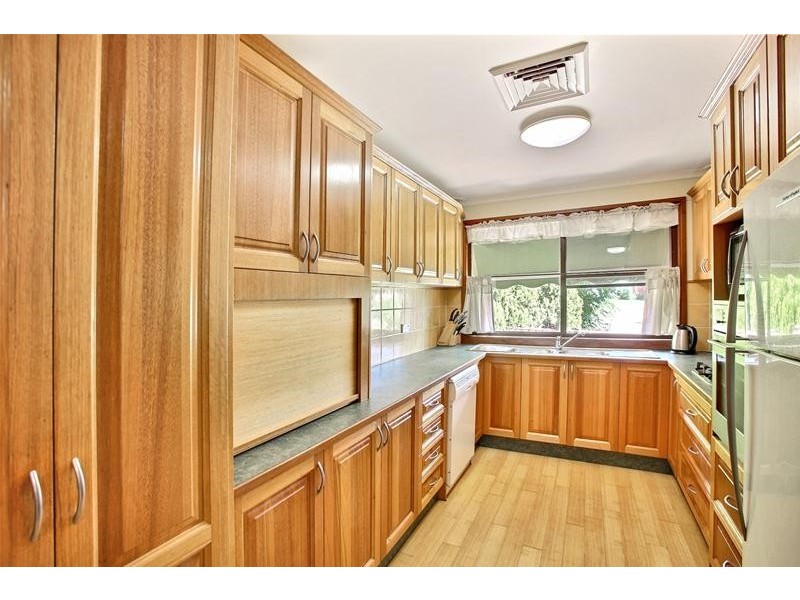 25 Dunkeld Place, St Andrews NSW 2566