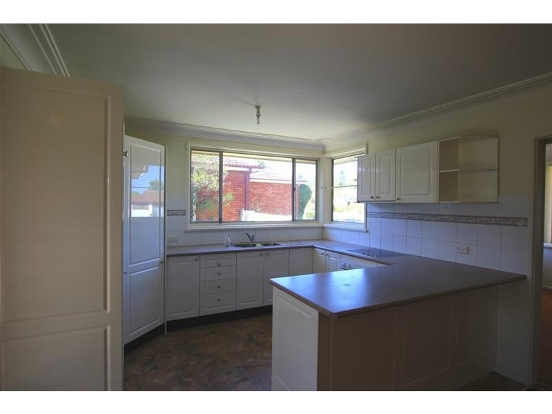 11 Nicholson Avenue, Leumeah NSW 2560