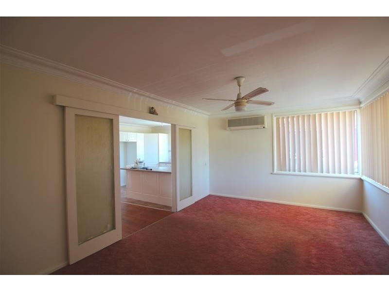 11 Nicholson Avenue, Leumeah NSW 2560