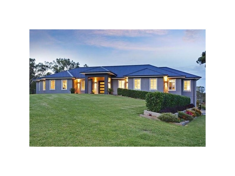 20 Yewens Circuit, Grasmere NSW 2570