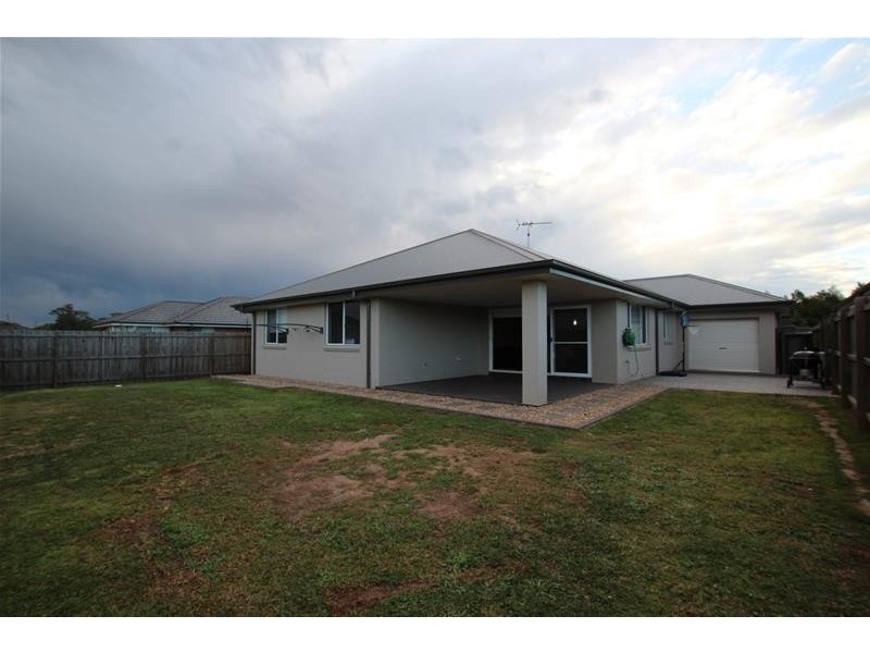27 Holland Drive, Spring Farm NSW 2570
