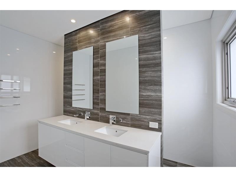 5 Lowry Close, Harrington Park NSW 2567