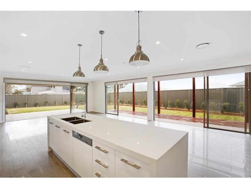 5 Lowry Close, Harrington Park NSW 2567