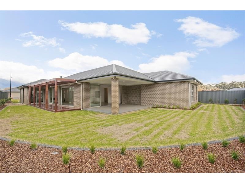5 Lowry Close, Harrington Park NSW 2567