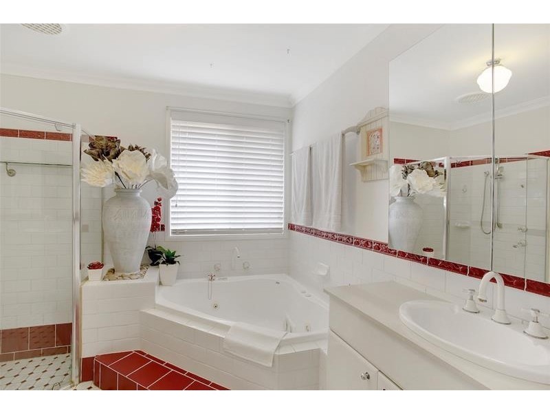 5 Thorn Avenue, Harrington Park NSW 2567