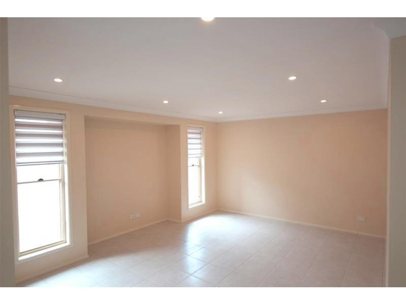 22 Agostini Circuit, Oran Park NSW 2570