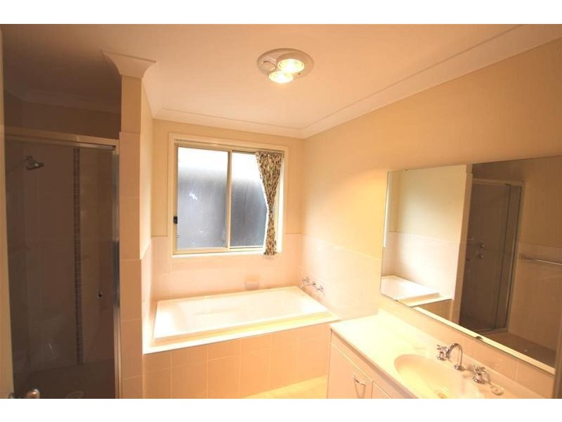 22 Agostini Circuit, Oran Park NSW 2570