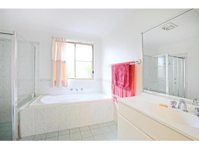 20 Lincoln Grove, Harrington Park NSW 2567