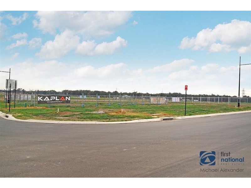 2 Phillips Avenue, Oran Park NSW 2570