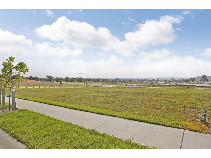 4111 Richards Loop, Oran Park NSW 2570